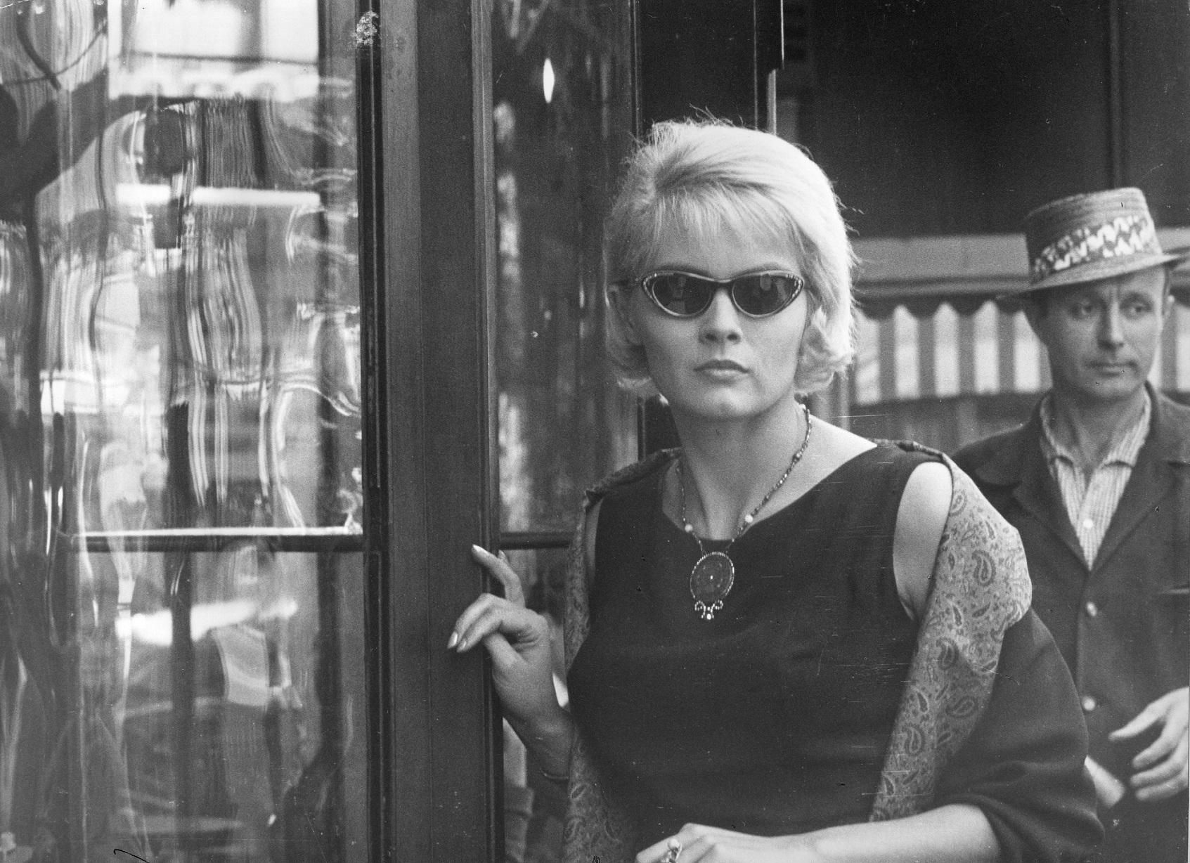 CLÉO FROM 5 TO 7