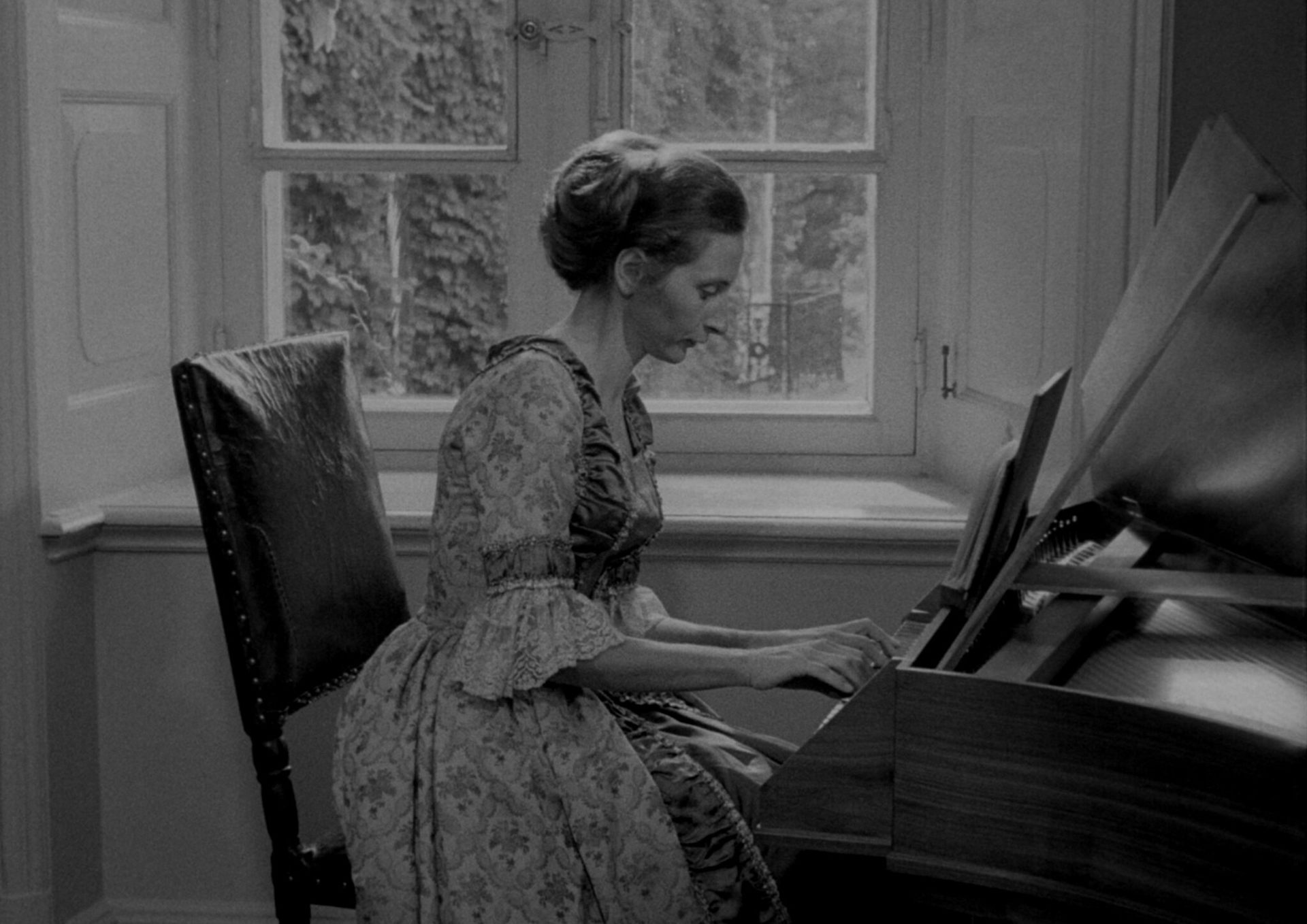 CHRONICLE OF ANNA MAGDALENA BACH