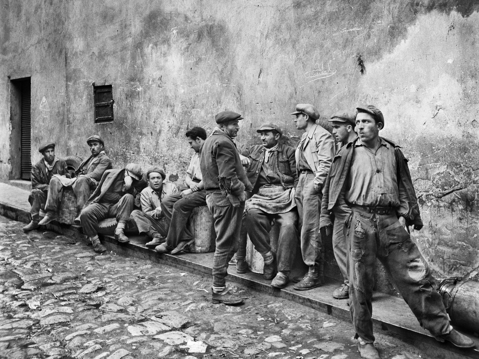 İstanbul Modern Ara Güler sergisini Fotoğraf Galerisi'nde ağırlıyor, "İki Arşiv, Bir Seçki: Ara Güler'in İzinde İstanbul"